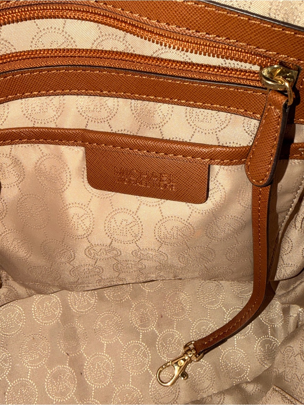 Michael Kors brown Saffiano Leather Tote with Gold Hardware - Picture 4 of 14
